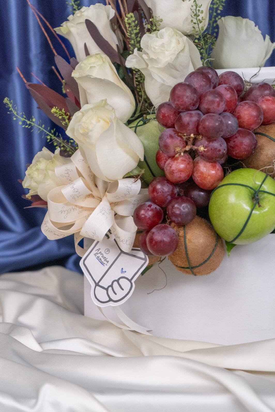 PA02, CAJA CON FRUTAS. - Image 2