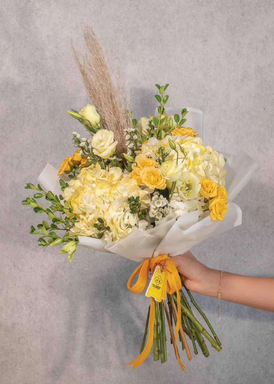 AM09 Soft Warning Bouquet